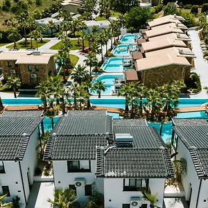 Kallithea Village מלון